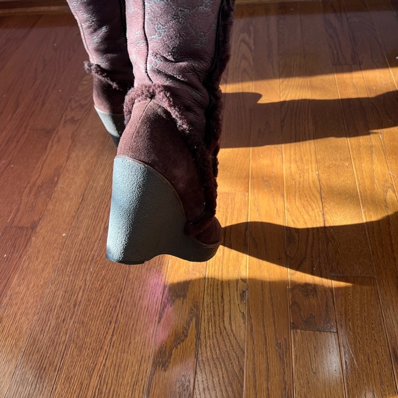 Beautiful Dk Br. BCB Girls fully lined boots like new. If you ❤️ comfortable! - Picture 5 of 10